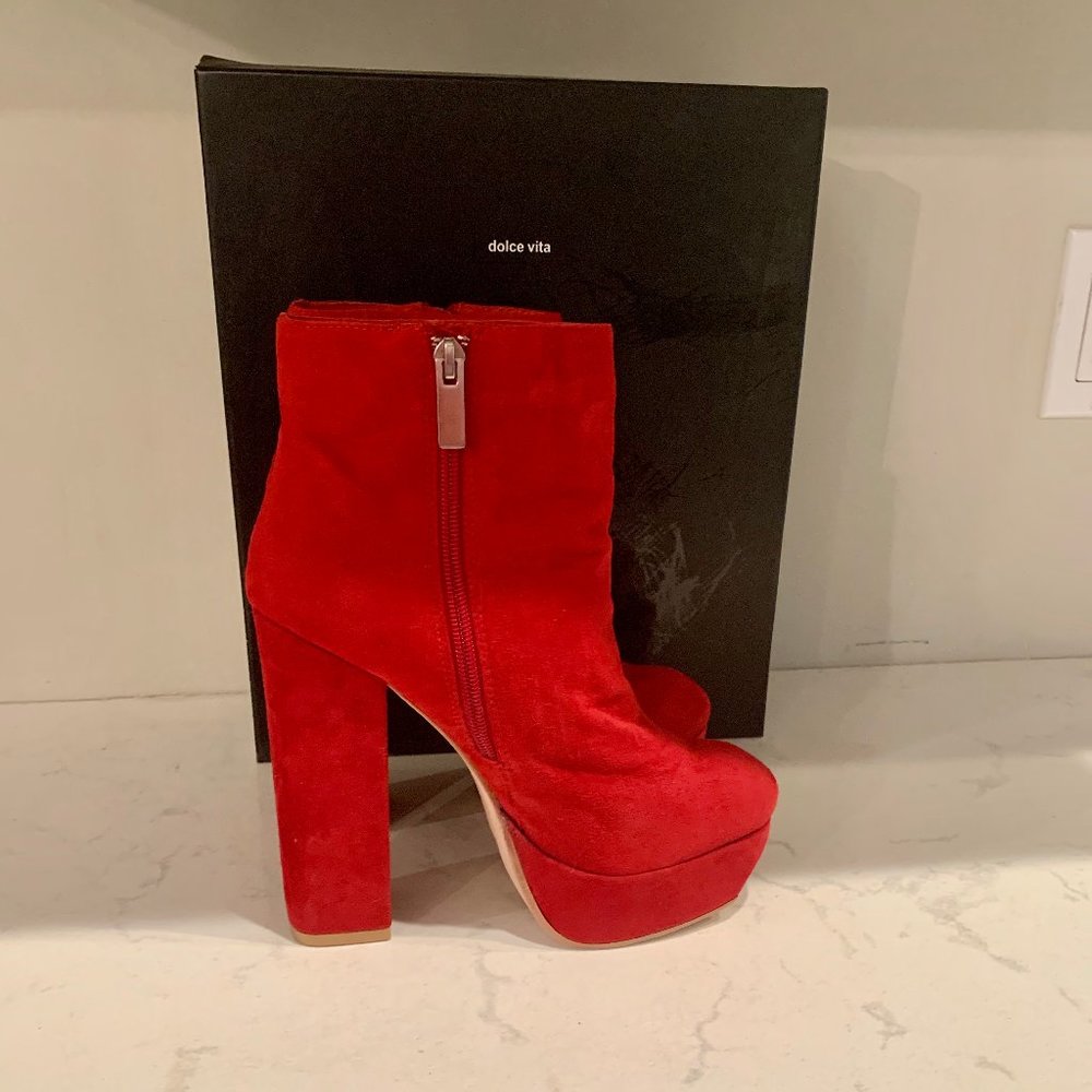 DOLCE VITA Jemma Red Suede Booties